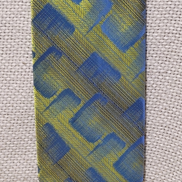 Wembley Necktie Shimmering Golden Yellow & Blue - Picture 2 of 5